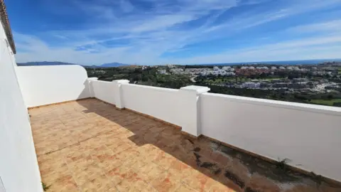 Chalet adosado en Urbanización Doña Julia