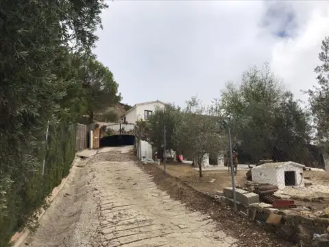 Casa rústica en calle de la Cruz del Calvario