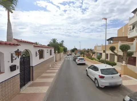 Chalet unifamiliar en calle de Texas