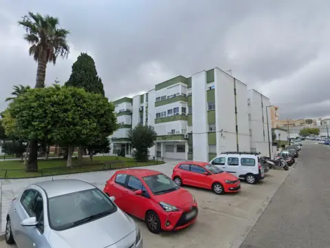 Piso en calle Ángel García López