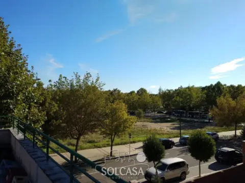 Casa pareada en calle de la Fuente El Sol, 69