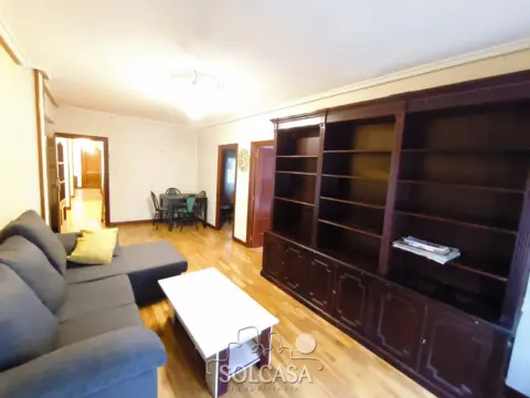 Piso en calle de los Embajadores