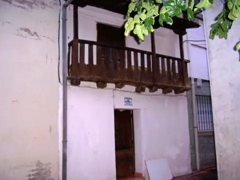 Casa rústica en Plaza del Teniente López Salcedo, 8