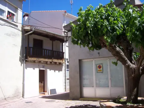 Casa rústica en Plaza del Teniente López Salcedo, 8