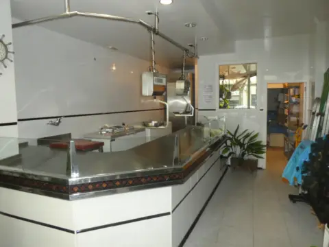 Local comercial en calle de San Pedro y San Felices