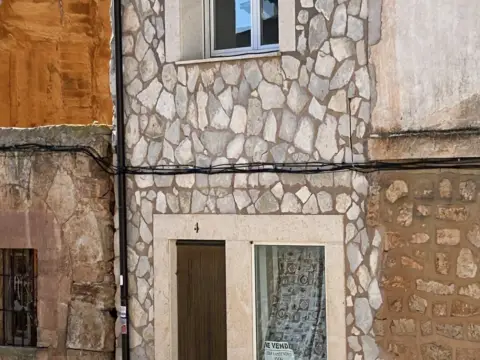 Casa adosada en Santa María del Campo