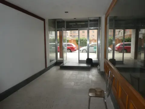 Local comercial en Paseo de la Isla