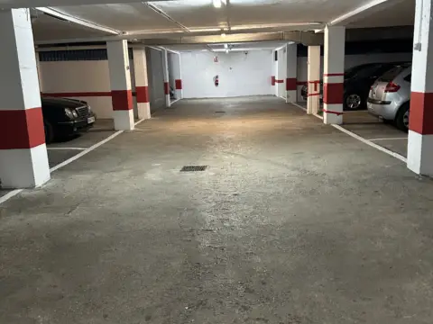 Garaje en Plaza Vega-San Pedro de Cardeña