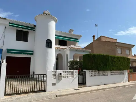 Chalet unifamiliar en Carrer de la Vinya