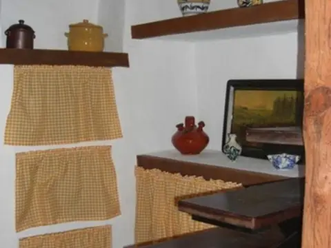 Casa rústica en Villaluenga del Rosario