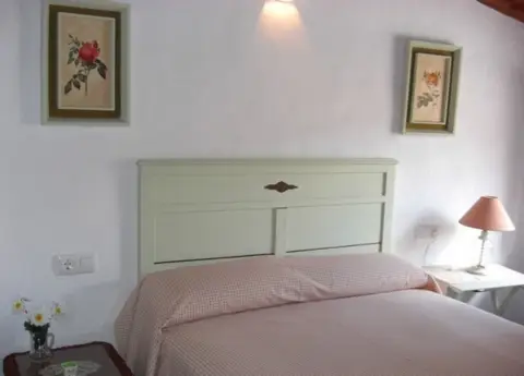 Casa rústica en Villaluenga del Rosario