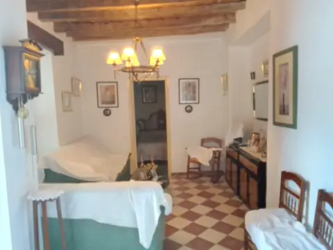 Casa rústica en Villaluenga del Rosario