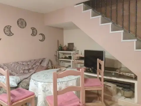 Casa rústica en Villaluenga del Rosario