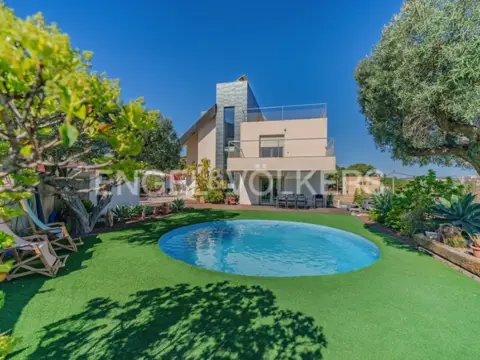 Casa en calle del Publicista Víctor Viñes, 24