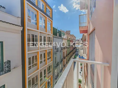 Piso en calle de Castaños