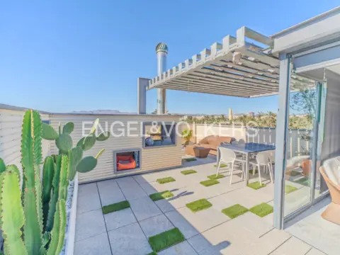 Ático en calle Miguel Miralles Jorge, 28