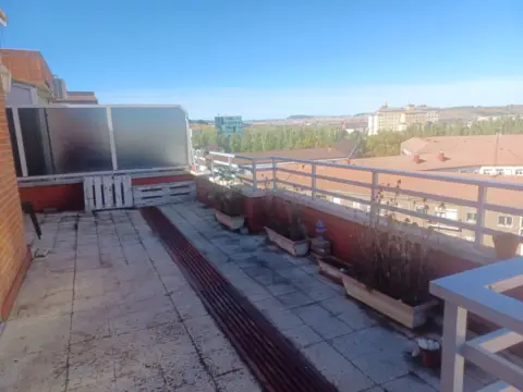 Piso en calle del Puente Colgante