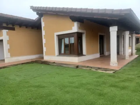 Casa en calle Rio Eresma