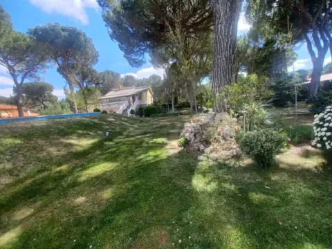 Chalet en calle de la Rosa