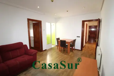 Apartamento en Circular-Vadillos