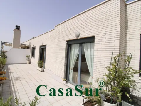 Ático en Ciudad de la Comunicación-Argales