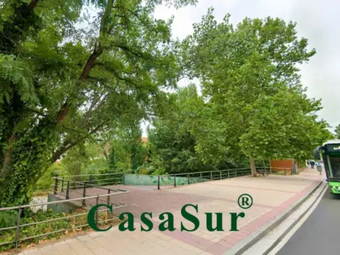 Piso en Huerta del Rey-Arturo Eyríes