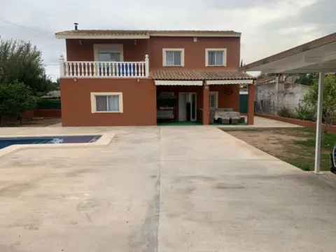 Chalet en Carrer de Granada