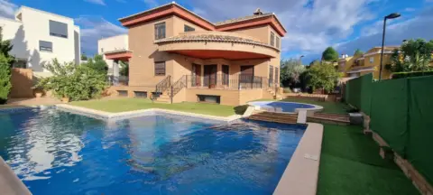 Chalet en Carrer Almirante Cervera