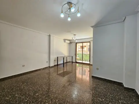Piso en Zona Avinguda al Vedat