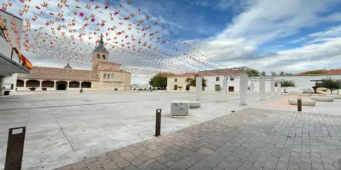 Casa en Torres de La Alameda