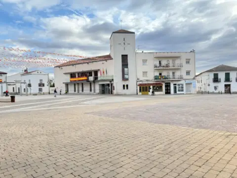 Casa en Torres de La Alameda
