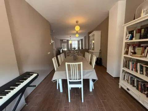 Chalet adosado en Torres de La Alameda