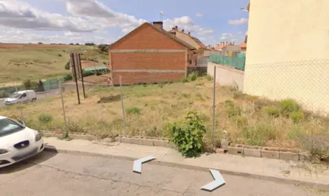 Terreno en Camino de la Fuente, 22