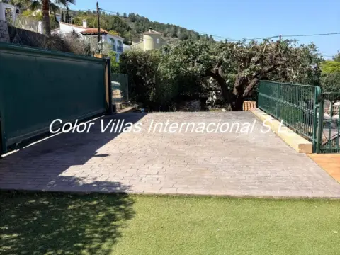 Casa en calle Cometes