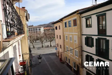 Piso en calle Larrechipi