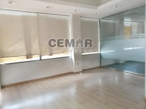 Local comercial en calle Renteria