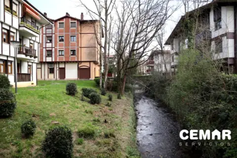 Garaje en calle de Itsasaundi