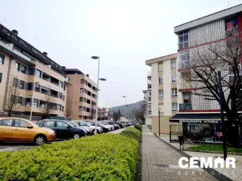 Local comercial en calle de Arbesko Errota, 21
