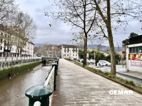 Garaje en calle Salvador Echandia, nº 12