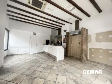 Local comercial en calle de San Pedro