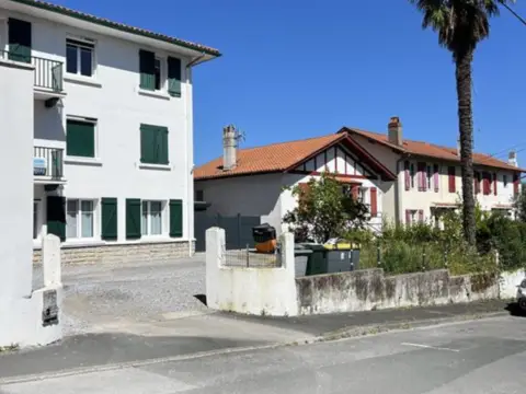 Piso en calle Chênes