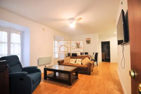 Piso en calle de Clavellinas