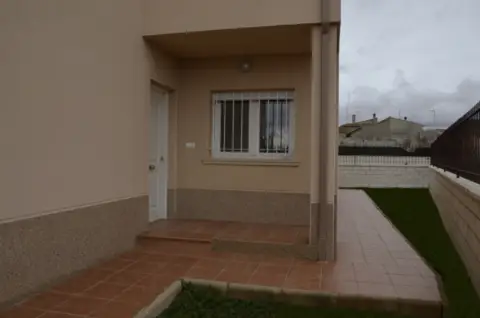 Chalet adosado en calle del Cura