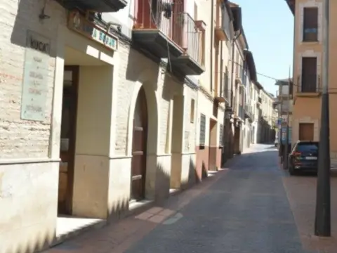 Piso en calle de la Mediavilla, 1