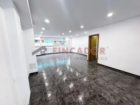 Local comercial en Carrer de Don Pelayo