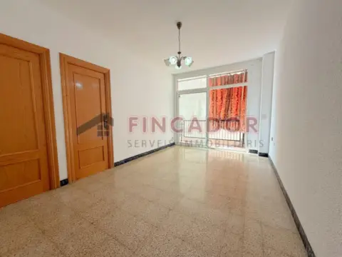 Piso en Carrer de Martí i Codolar
