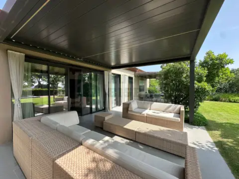 Casa en Urbanización Les Mirones