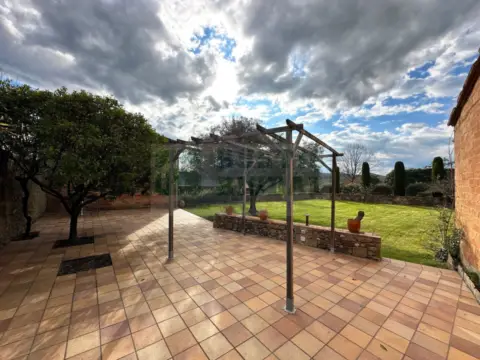 Casa rústica en Gironès