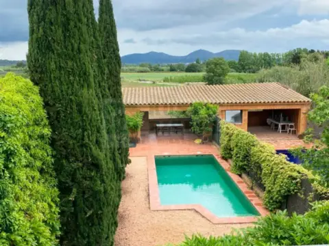 Casa rústica en Baix Empordà