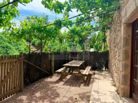 Casa rústica en calle Veïnat de Panedes